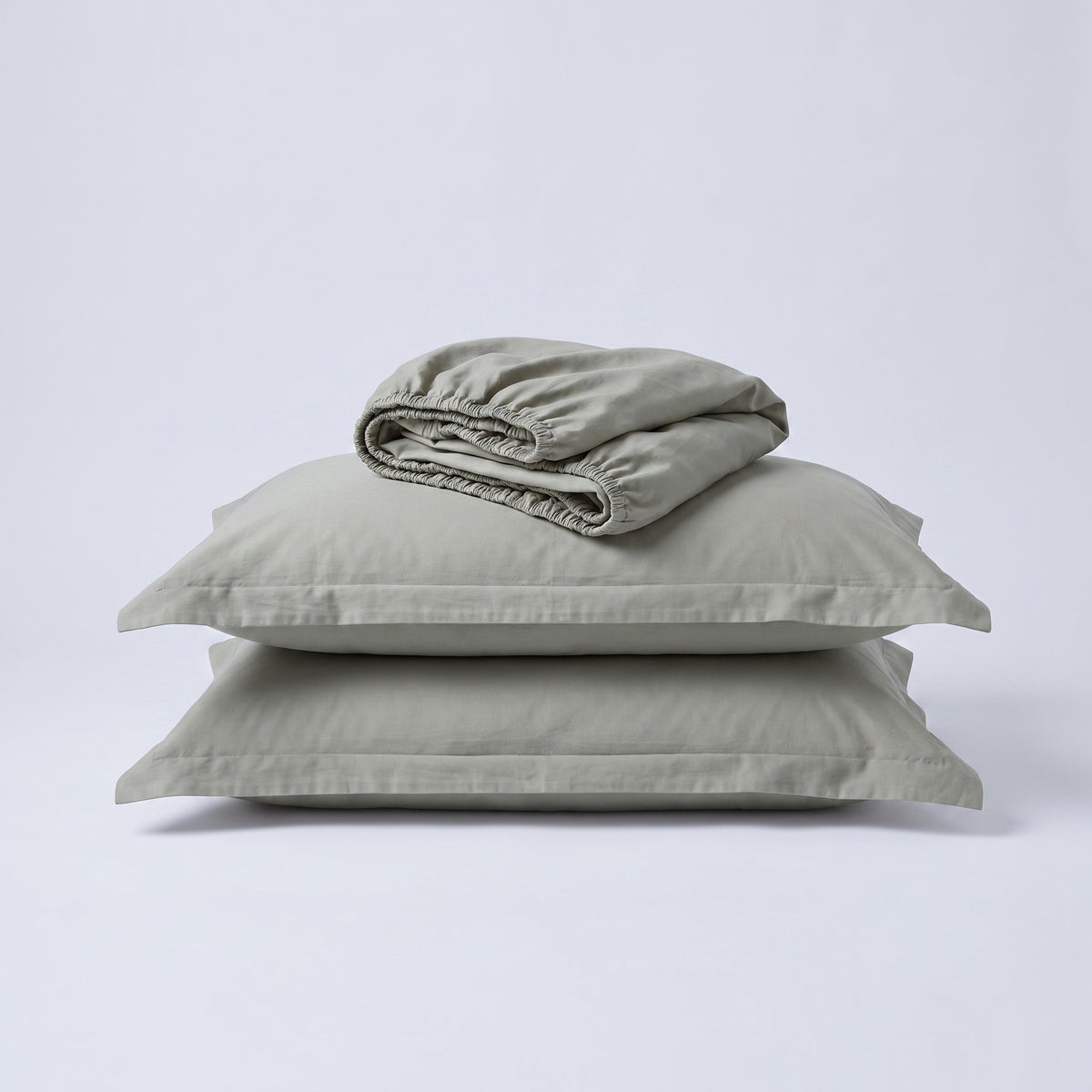 Set esențial TENCEL™ percale, cearșaf elastic și două fețe de pernă, culoarea laurel oak