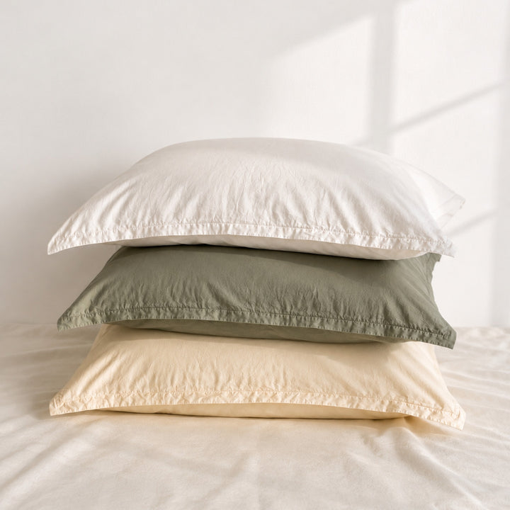Trei fețe de pernă TENCEL™ mix and match în Snow White, Laurel Green și Angora, cu tiv cusut pe margine